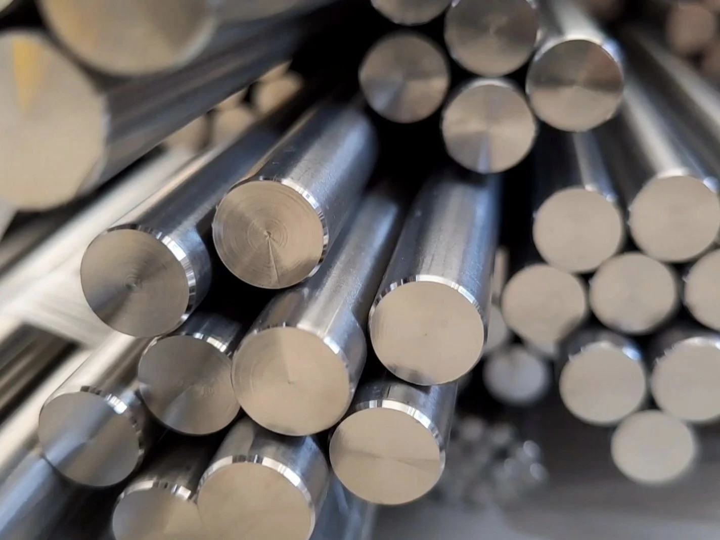 GR5 titanium round bar supplier GR5 titanium round bar supplier